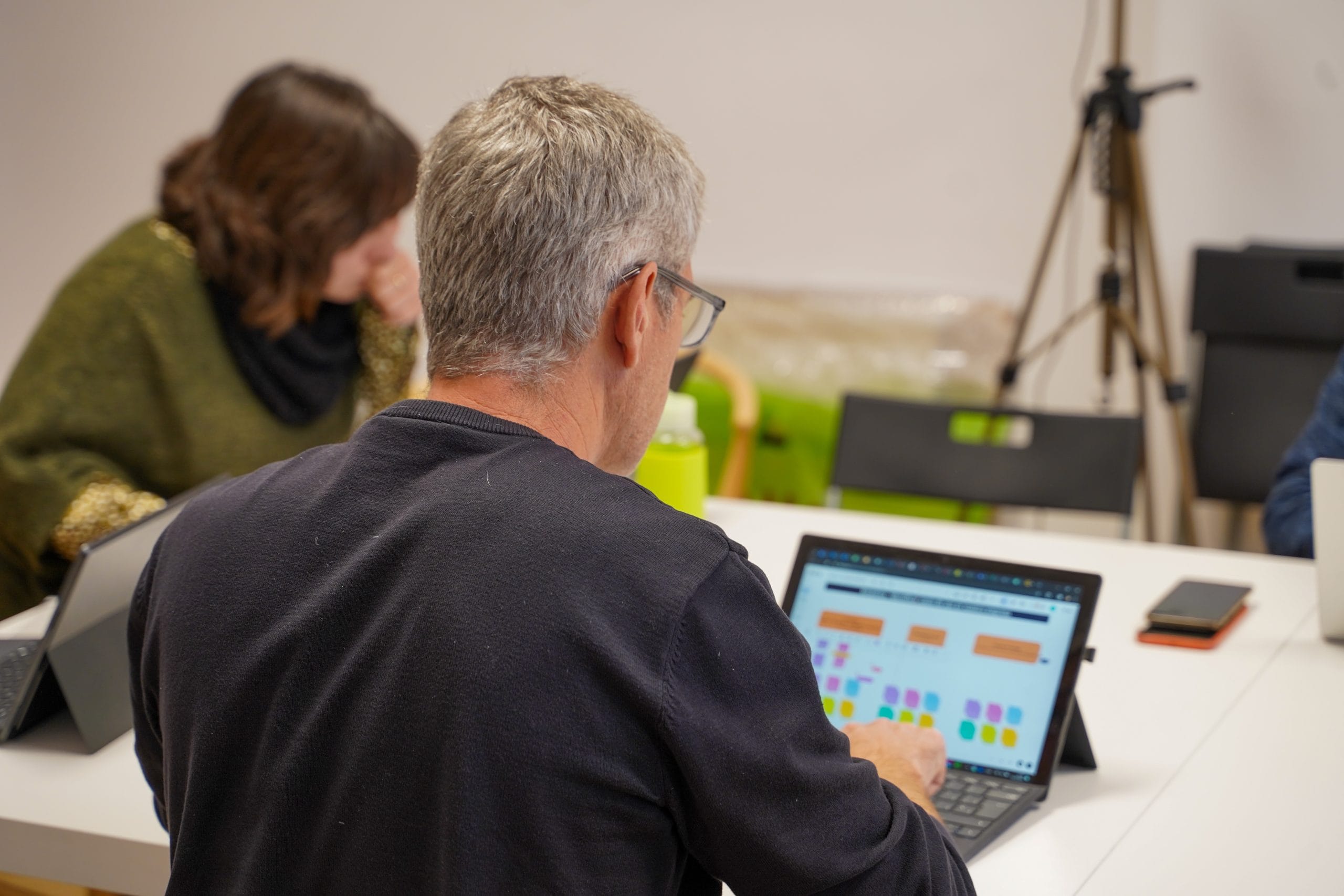 Sesión presencial del Bootcamp de IA Generativa para Empresas